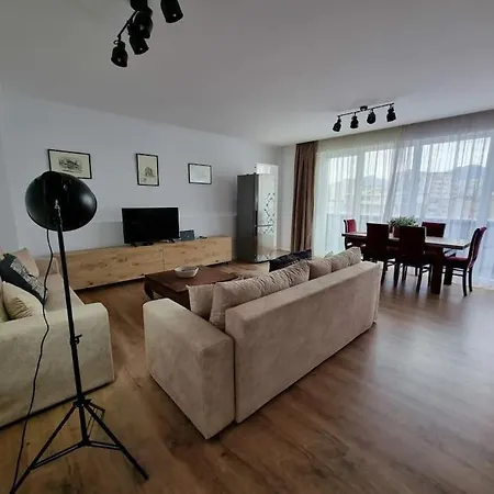 E Apartment, In Center, Cozy Апартаменты *