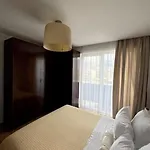 E Apartment, In Center, Cozy 아파트 *